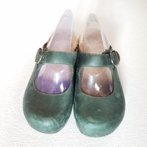 Dansko Shoes - Dansko Clogs Dansko Shoes - Dansko Clogs